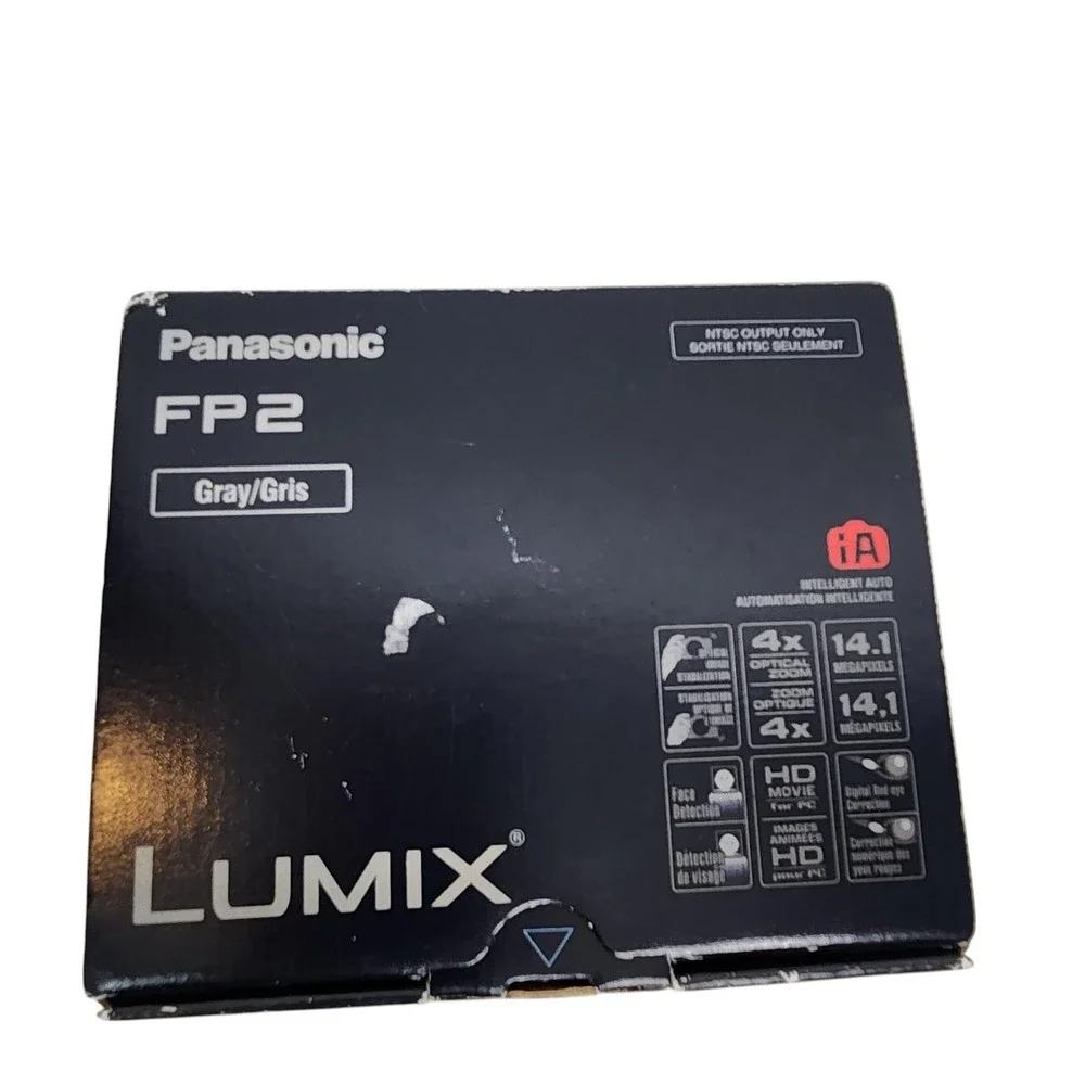 Panasonic Lumix DMC-FP2 Digital Camera 14.1 MP 4X Zoom Gray Box Cables Charger